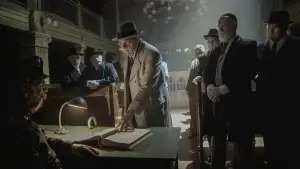 Backdrop to the movie "Never Alone" #537248