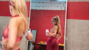 Backdrop to the movie "Sweat" #495881