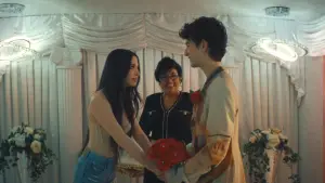 Backdrop to the movie "Anora" #547714