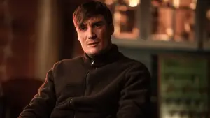 Backdrop to the movie "Whatever It Takes" #765121