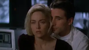 Backdrop to the movie "Sliver" #614344