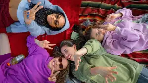 Backdrop to the movie "Roommates" #798036