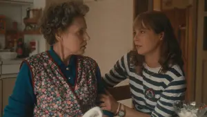 Backdrop to the movie "Whites Wash at Ninety" #809039