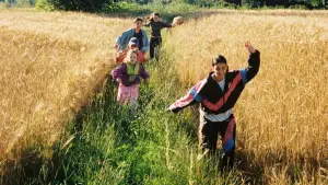 Backdrop to the movie "78 Days" #761966