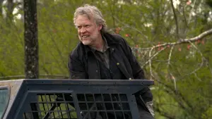 Backdrop to the movie "Ghosted" #247111