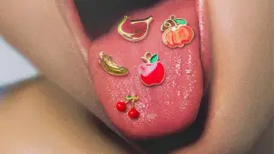 Backdrop to the movie "Forbidden Fruits" #746574