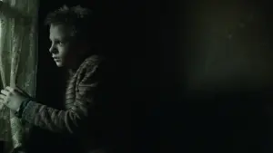 Backdrop to the movie "Antlers" #294071