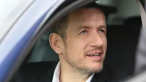 Backdrop to the movie "R.A.I.D. Special Unit" #340590