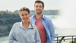 Backdrop to the movie "Falling in Love in Niagara" #434694