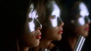 Backdrop to the movie "Naked Killer" #804890