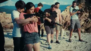 Backdrop to the movie "Borgo" #665460