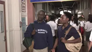 Backdrop to the movie "The Wood" #398374