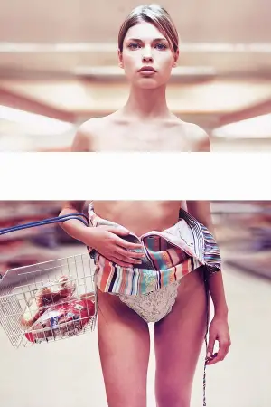 Poster to the movie "Cashback" #728021