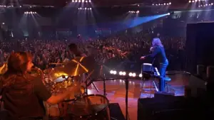 Backdrop to the movie "Almost Famous" #695421