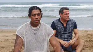 Backdrop to the movie "Old" #589387