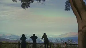 Backdrop to the movie "Time Still Turns the Pages" #538742