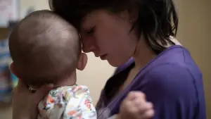 Backdrop to the movie "Young Mothers" #532242