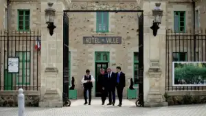 Backdrop to the movie "RN 72, à la conquête de l