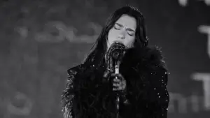 Backdrop to the movie "Dua Lipa: Live From Mexico" #816824