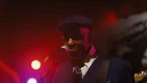 Backdrop to the movie "Sinners" #512442