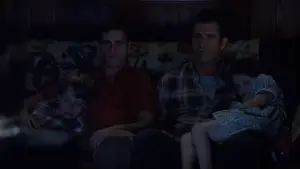 Backdrop to the movie "Signs" #670357