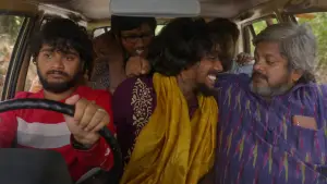 Backdrop to the movie "Pennum Porattum" #768341