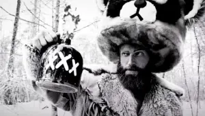 Backdrop to the movie "Hundreds of Beavers" #756230