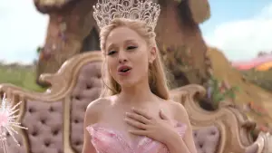 Backdrop to the movie "Wicked" #766211