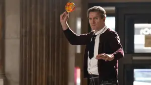 Backdrop to the movie "The Naked Gun" #519941