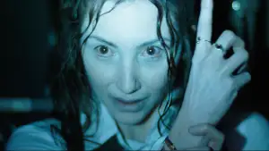 Backdrop to the movie "Hokum" #797534