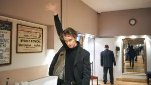 Backdrop to the movie "Pianoforte" #757257