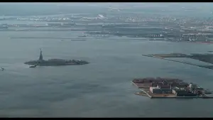 Backdrop to the movie "Home Alone 2: Lost in New York" #567224