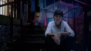 Backdrop to the movie "Bus Girl" #743115