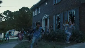 Backdrop to the movie "Weapons" #519078