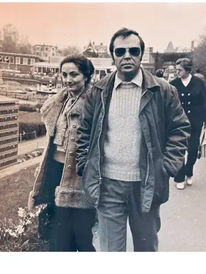 Poster to the movie "Blue, Revolution and VHS Tapes" #792216