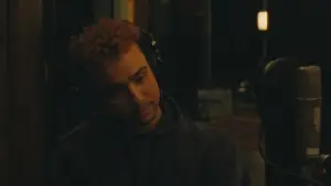 Backdrop to the movie "Lurker" #779597