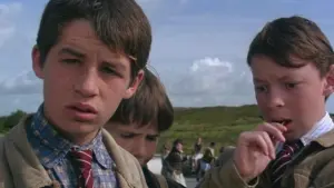 Backdrop to the movie "War of the Buttons" #477576