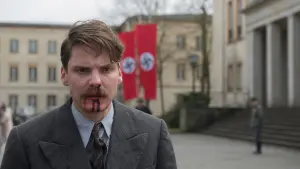 Backdrop to the movie "Alone in Berlin" #268359