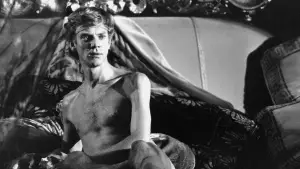 Backdrop to the movie "Caligula" #653173