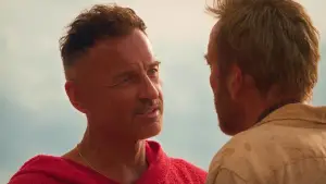 Backdrop to the movie "The Surfer" #586290