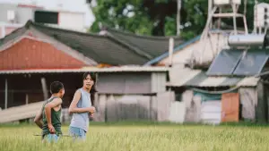 Backdrop to the movie "Family Matters" #587879