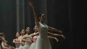 Backdrop to the movie "Danur: The Last Chapter" #609913