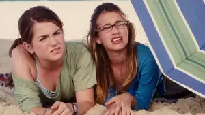 Backdrop to the movie "Aquamarine" #869307