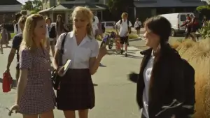 Backdrop to the movie "6 Plots" #727049