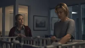 Backdrop to the movie "The Hand That Rocks the Cradle" #582862