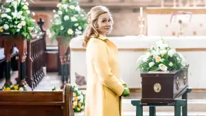 Backdrop to the movie "The Miracle Club" #758520