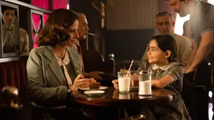 Backdrop to the movie "Naples to New York" #654570