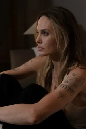 Poster to the movie "Couture" #530495