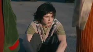 Backdrop to the movie "Bottoms" #657760