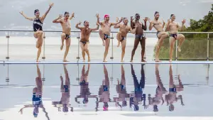 Backdrop to the movie "The Shiny Shrimps" #273832